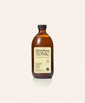 MossBoss Tonic Turmeric & Ginger, 500ml glass bottle featuring Wild Irish Sea Moss and apple cider vinegar.
