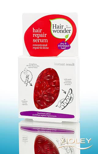 Hair Wonder hair repair serum, containing 14 intensive oil-free capsules for dry and damaged hair.