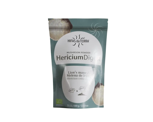 Hericium Digest organic Lion’s Mane mushroom powder for gut health, digestion support, and brain function in smoothie blend.